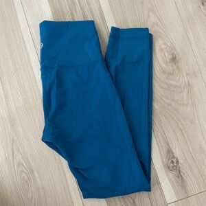 Blue Lululemon Wunder Train size 4